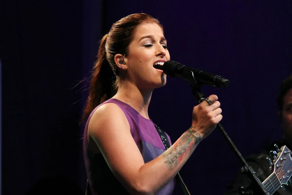 Cassadee Pope Covers Bon Jovi's 'Bed of Roses,' Nails It [Watch]