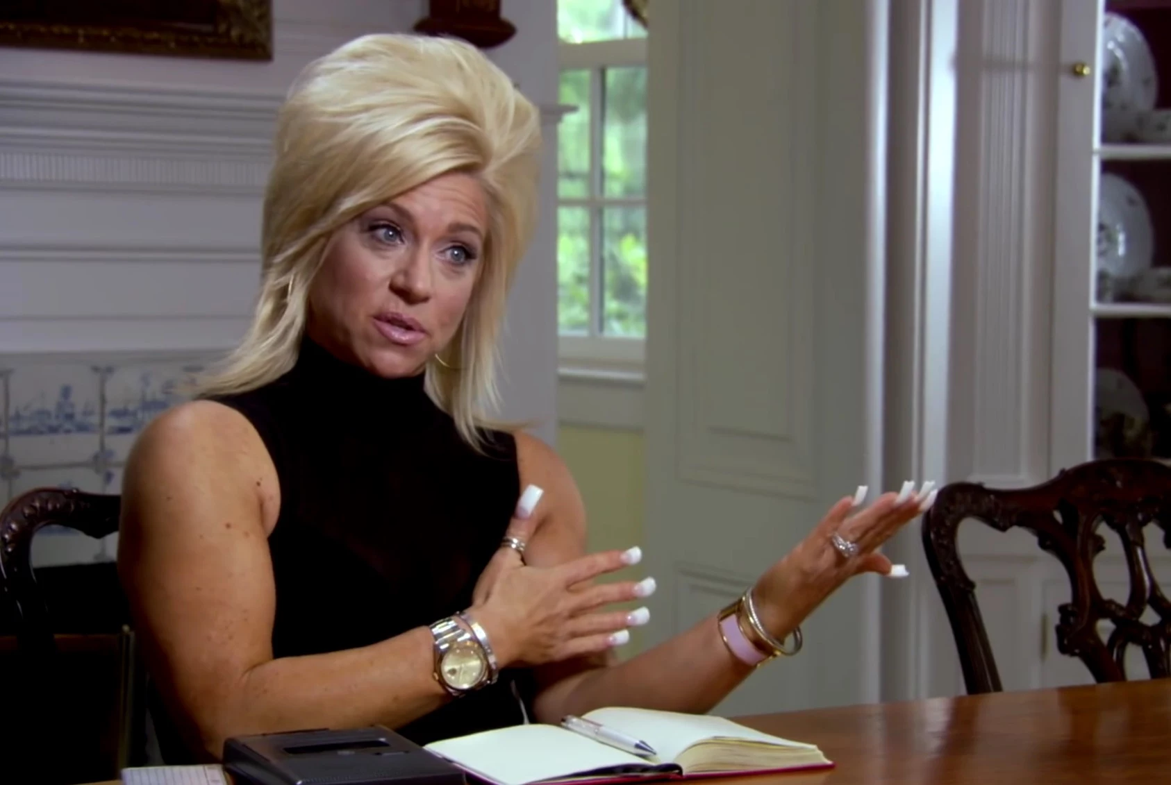 What are some facts about Theresa Caputo from 