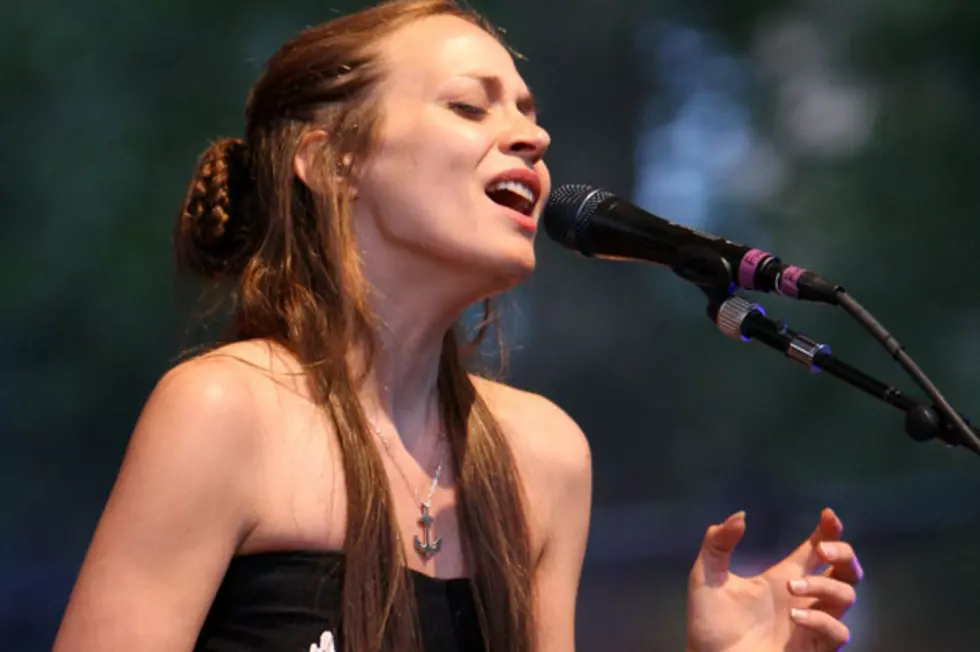 Fiona Apple Song &#8216;Anything We Want&#8217; Leaks from New Album
