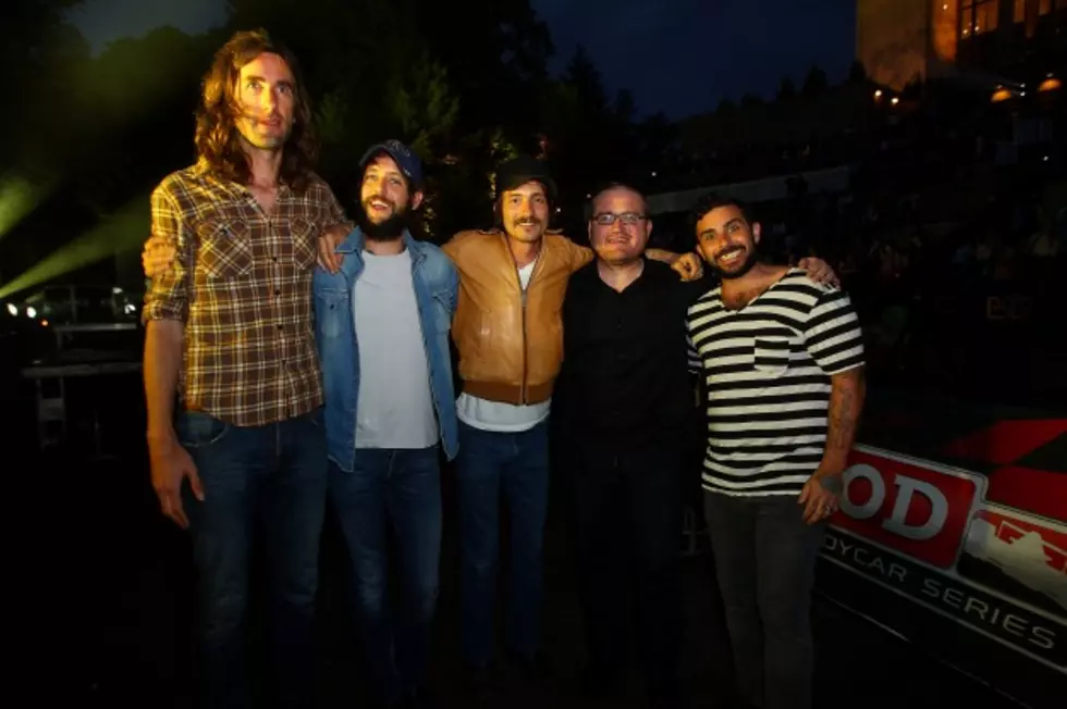Band of Horses Post Behind-the-Scenes Video for New Album, &#8216;Mirage Rock&#8217;