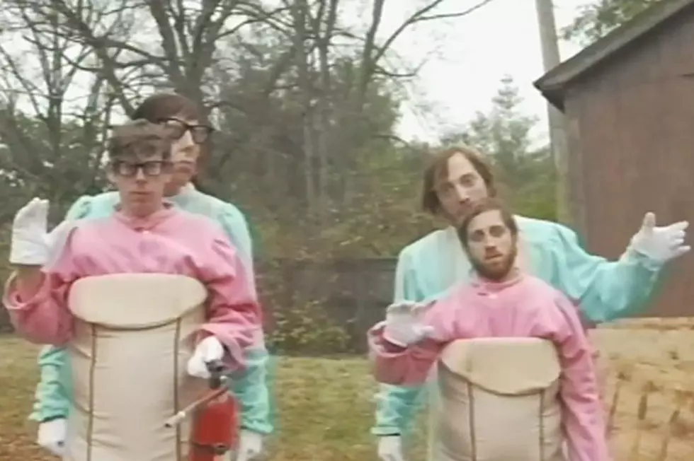 Black Keys Release Lo-Fi, Baby-Themed &#8216;Gold on the Ceiling&#8217; Video