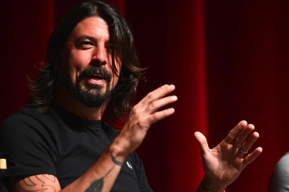 Foo Fighters&#8217; Dave Grohl Honored With 900-Pound Drumsticks
