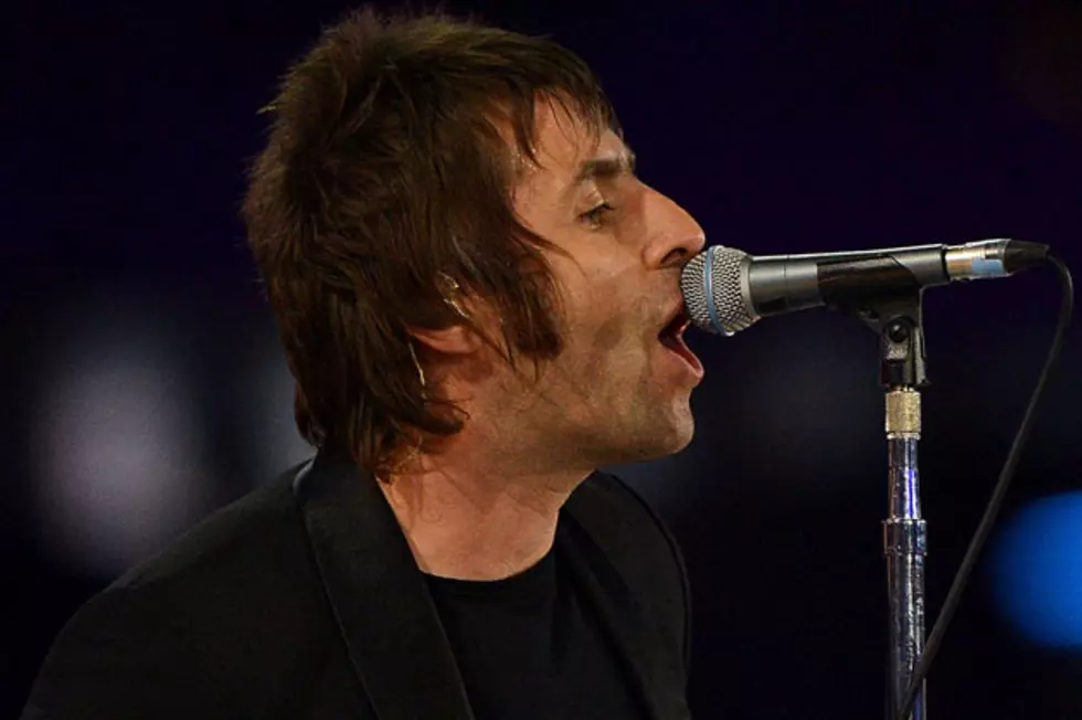 Liam Gallagher Performs Oasis&#8217; &#8216;Wonderwall&#8217; at 2012 Olympics Closing Ceremony