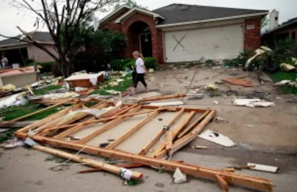 Tornado-Wrecked Dallas Begins Assessing Damage