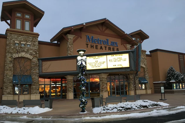 How do you view showtimes at the Metropolitan MetroLux 14 theater in Loveland, Colorado?