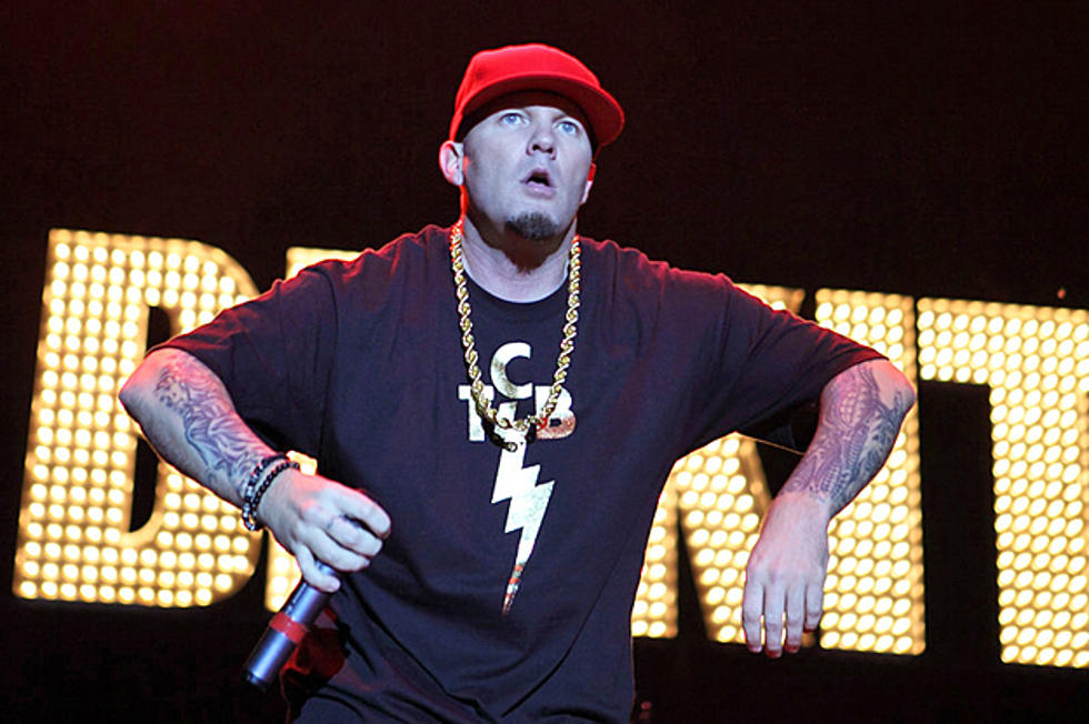 Limp Bizkit&#8217;s Fred Durst Tosses Invited Fan From Stage Over Hat Incident