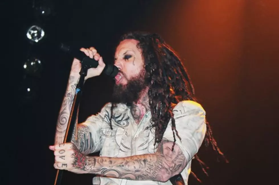 Pro-Shot Footage of Korn and Brian &#8216;Head&#8217; Welch Jamming &#8216;Blind&#8217; Surfaces