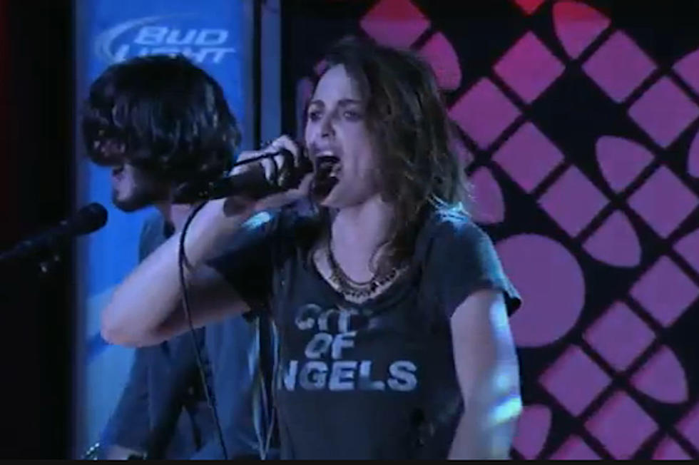 Dead Sara Rock &#8216;Weatherman&#8217; + &#8216;Sorry for It All&#8217; on &#8216;Jimmy Kimmel Live&#8217;