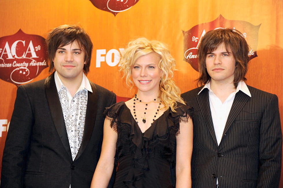 The Band Perry&#8217;s Christmas Memory [AUDIO]