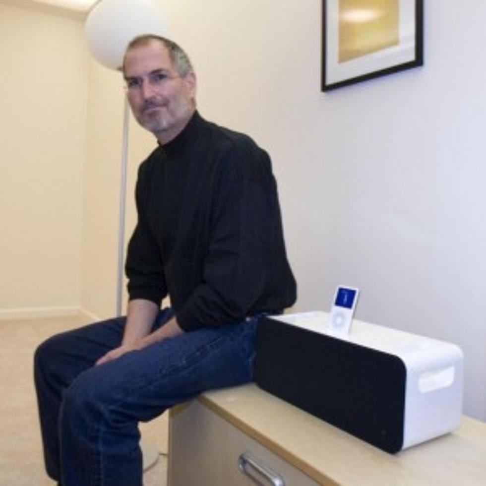 Steve Jobs Loses Battle With Cancer
