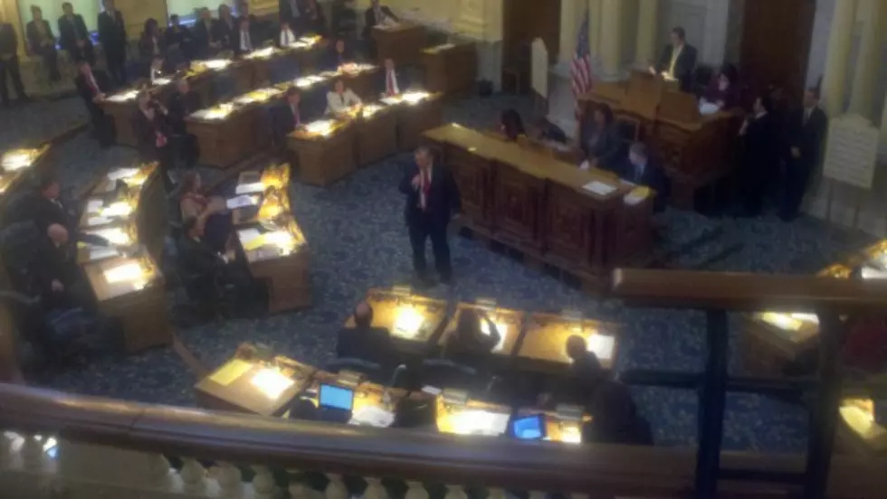 Lawmaker Wants Mandatory Jail Time For Videotape Assaults [AUDIO]