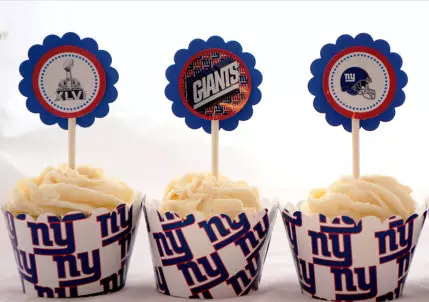 Giants Cupcakes