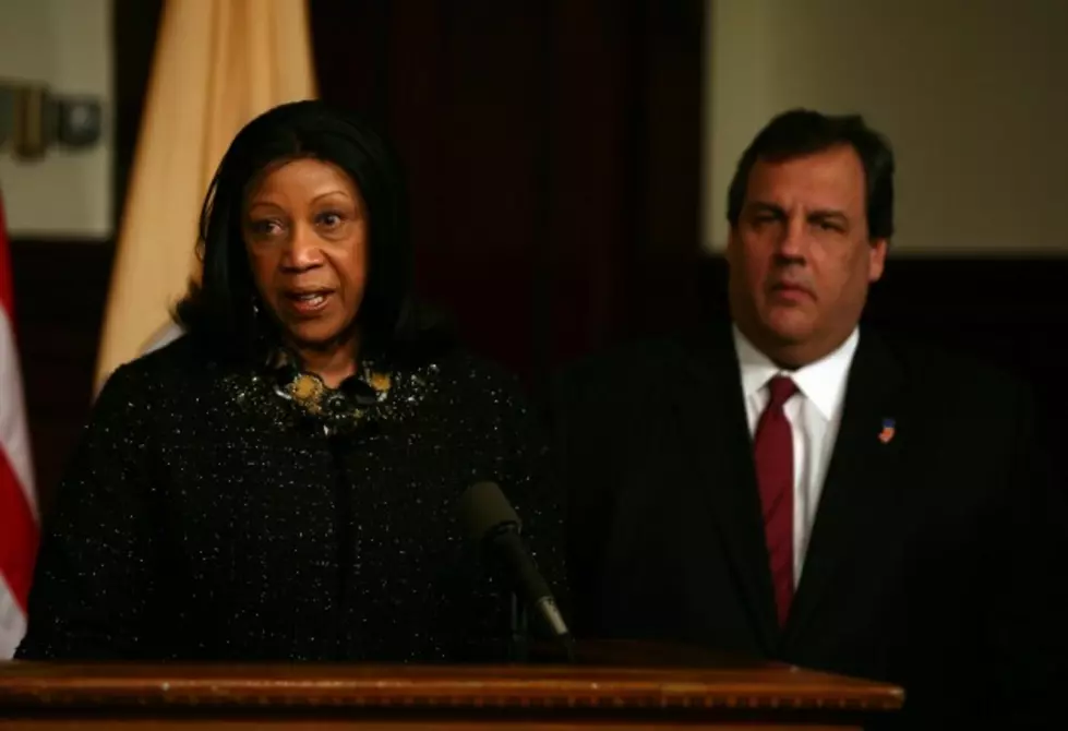 NJ Minimum Wage Bill Advances With Chris Christie In The Mix [VIDEO/POLL]