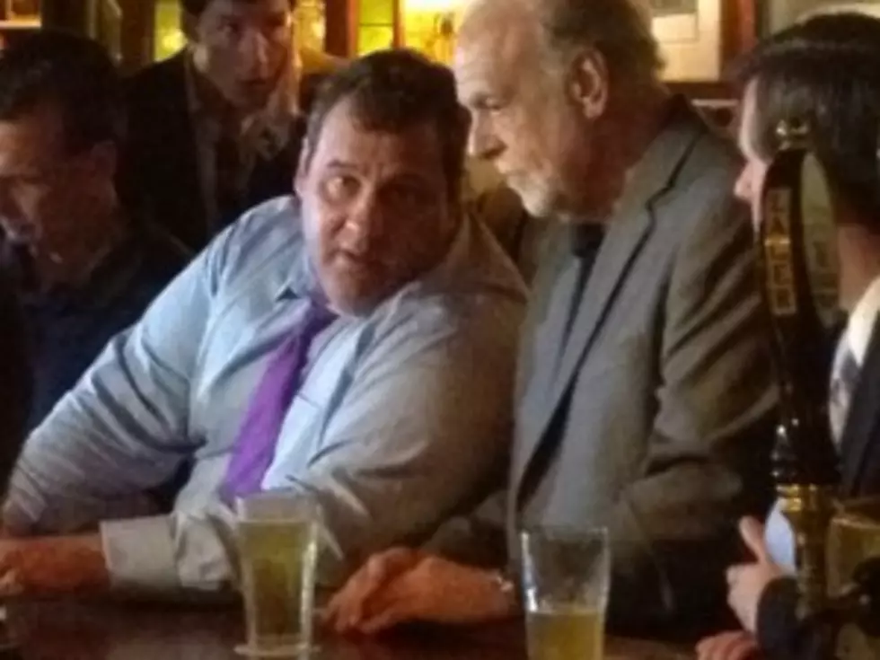 Governor Chris Christie Starts The Holiday Weekend With a Beer in Atlantic City