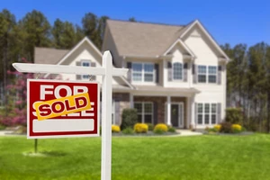 house for sale (Andy Dean, ThinkStock)