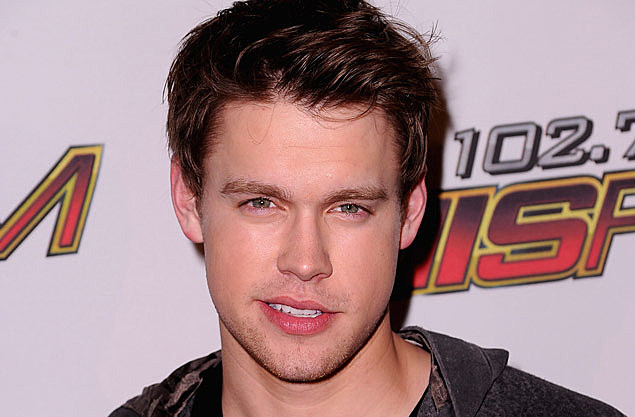 39Glee' hunk Chord Overstreet is the latest star on the hit show to debut a