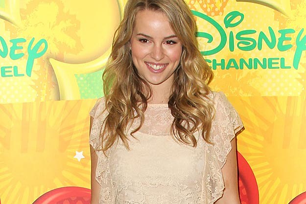 Bridgit Mendler is stepping away from her Lemonade Mouth band mates for her