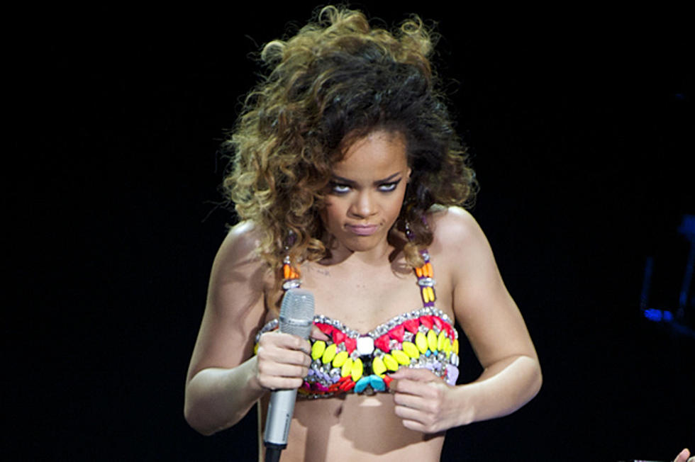 Rihanna Pretty Much Says She Hasn&#8217;t Been Hooking Up With Chris Brown