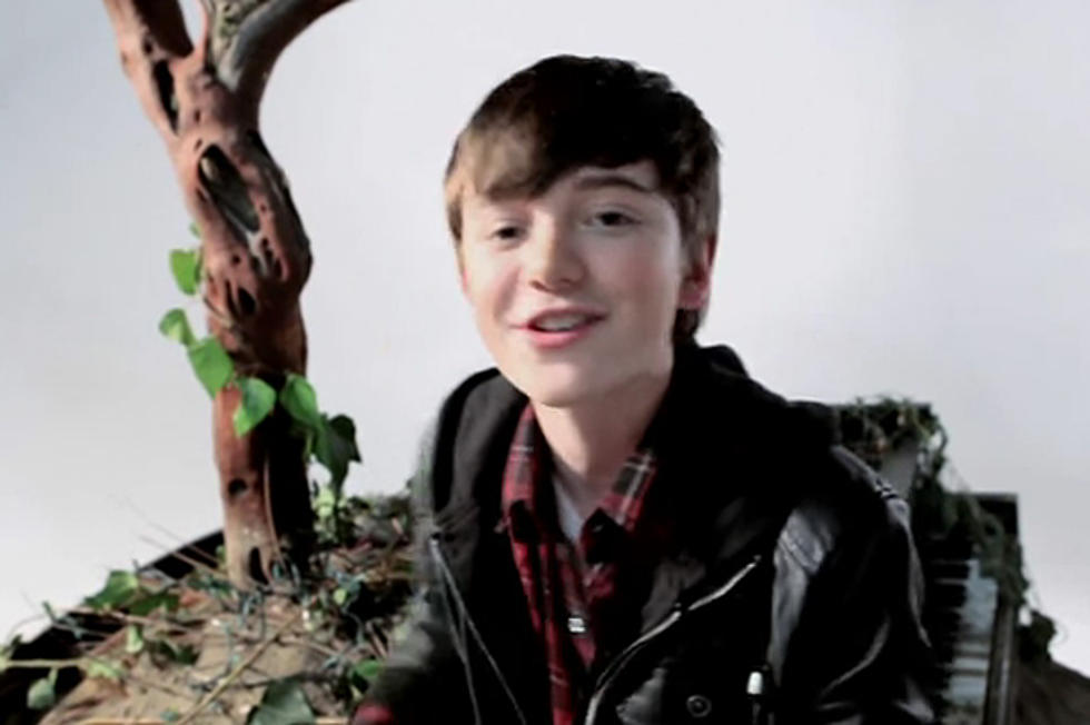 Greyson Chance Gives Glimpse Behind the Scenes of &#8216;Hold On Til the Night&#8217; Video