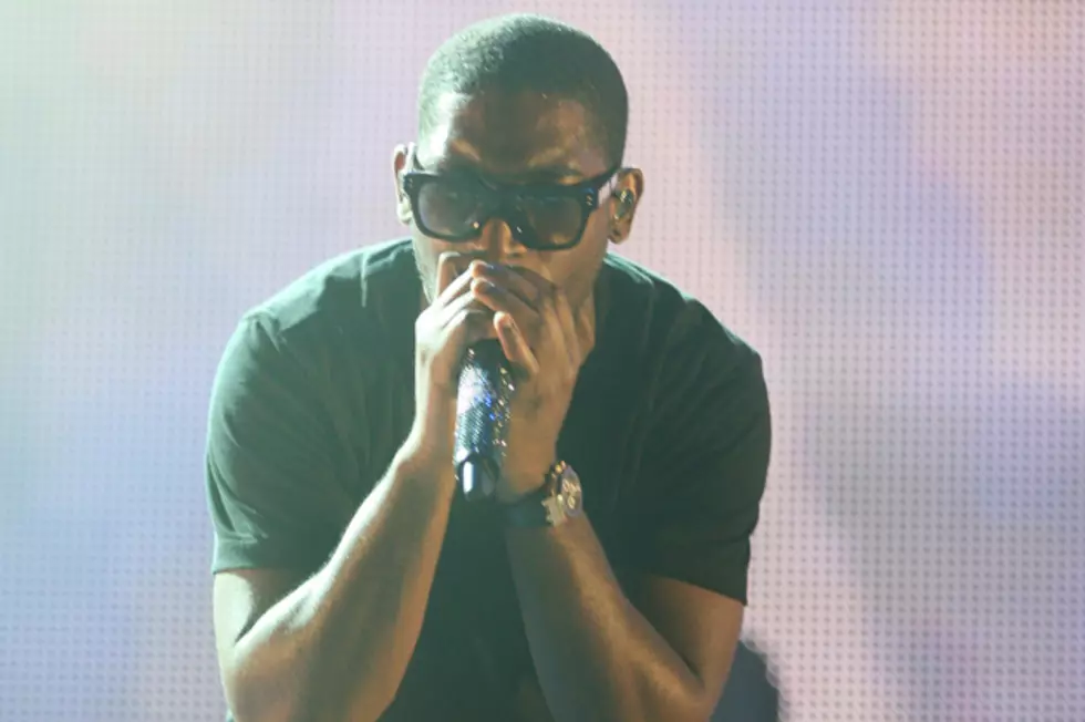 Tinie Tempah Bounces Around + Performs &#8216;Pass Out&#8217; on &#8216;X Factor&#8217;