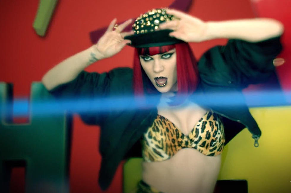 Jessie J matches outfits with wallpaper in new Domino video