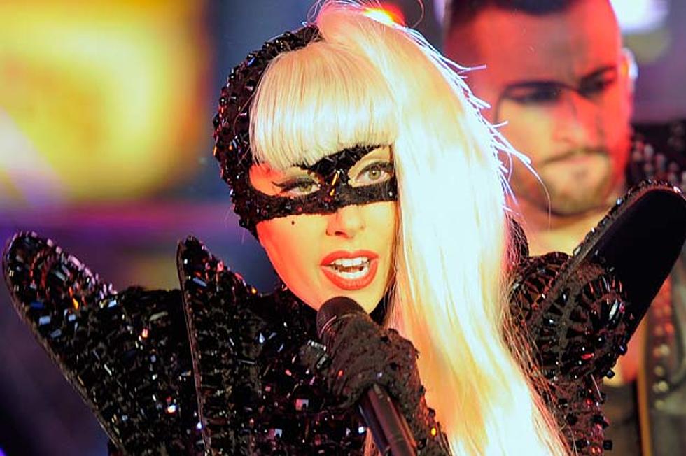 Lady Gaga Accused of Ripping Off Street Artist With Barney&#8217;s Display Window