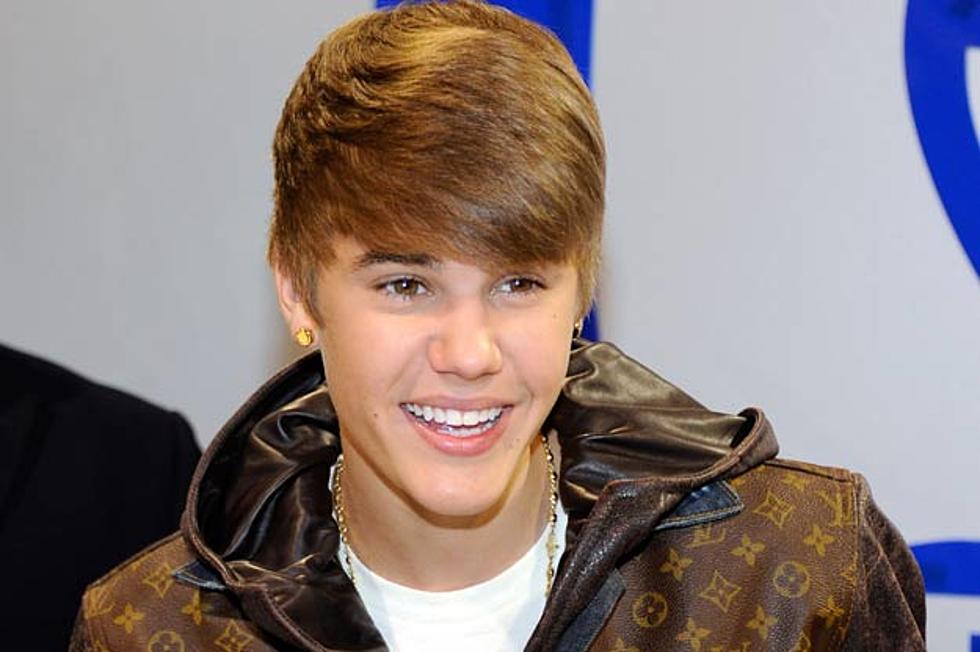 Justin Bieber Darkens His Hair