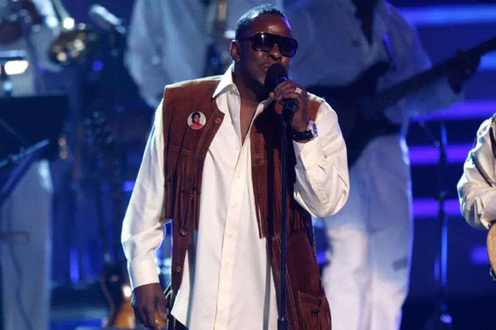 Bobby Brown Cries Onstage When Hearing About Whitney Houston&#8217;s Death