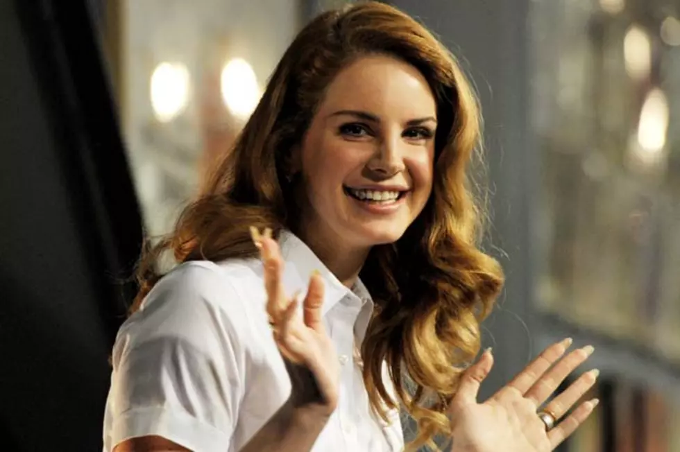 Lana Del Rey Says She is Not a Showstopper, Lives on Ex-Boyfriend&#8217;s Couch