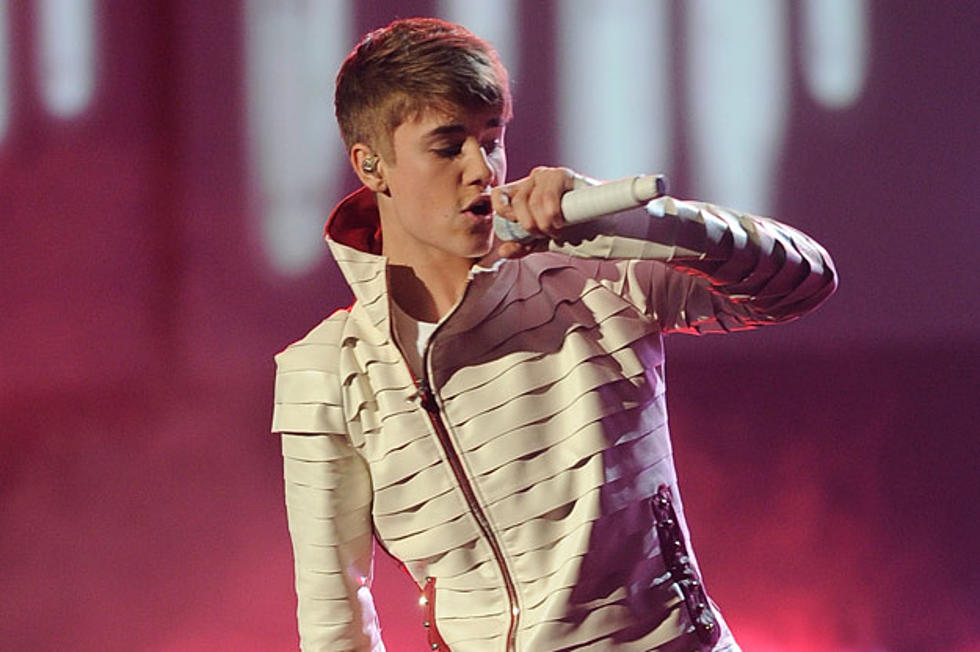 Justin Bieber Collaborates With Far East Movement on Upcoming &#8216;Smash&#8217; Single