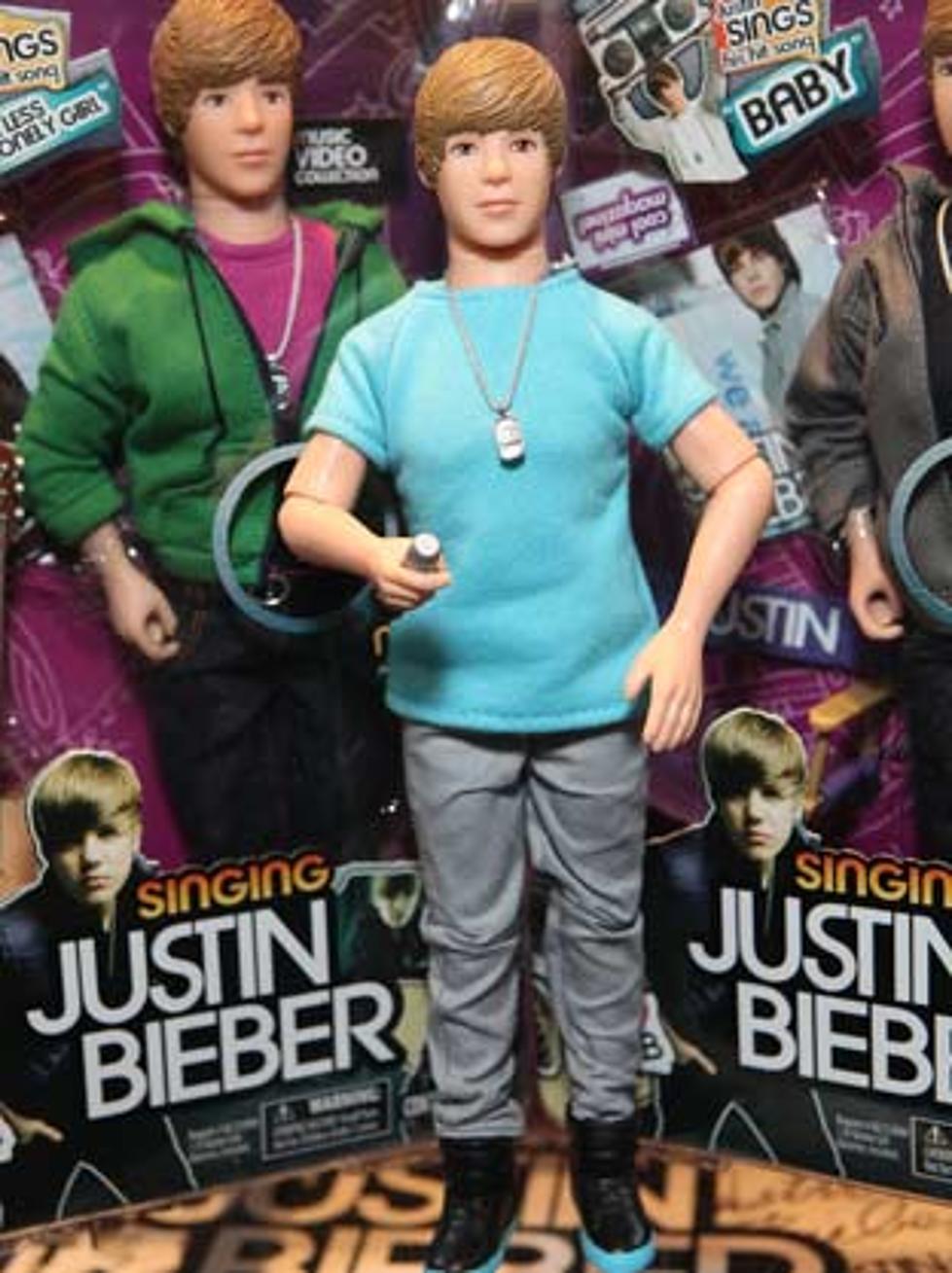 Police Officer Claims Girlfriend Attacked Him With Justin Bieber Doll