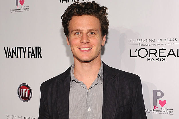 Actor Jonathan Groff will be returning to'Glee' next month as the show