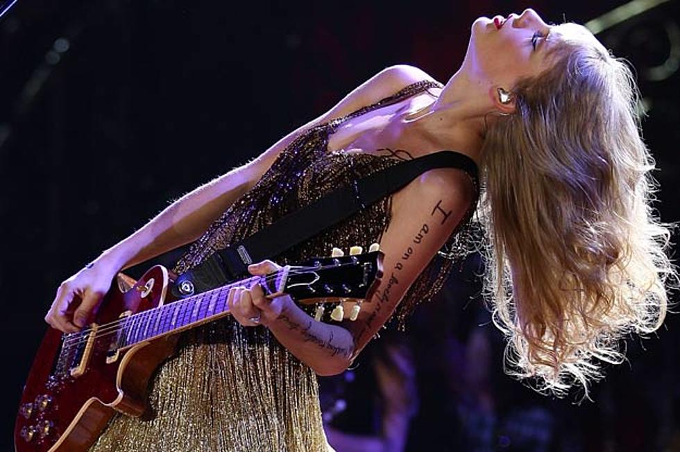 Taylor Swift Performs &#8216;Eyes Open&#8217; Live for the First Time
