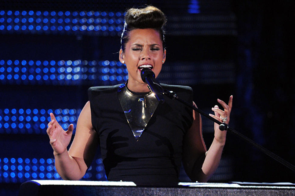 Alicia Keys Performs New Song &#8216;Not Even a King&#8217;