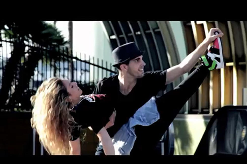 Justin Bieber Shares Dance Video to &#8216;Boyfriend&#8217;