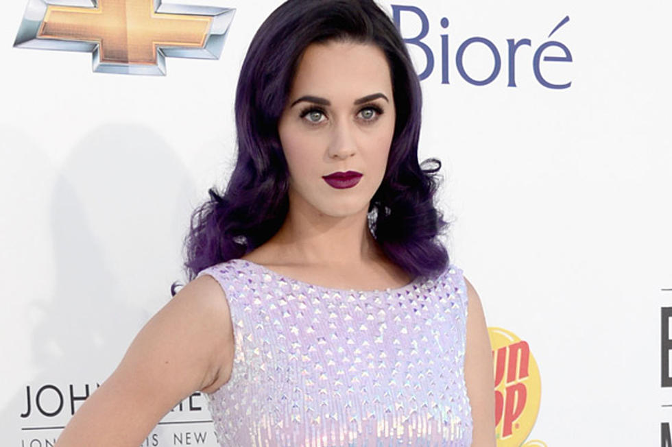 Katy Perry Wins Spotlight Award at the 2012 Billboard Music Awards