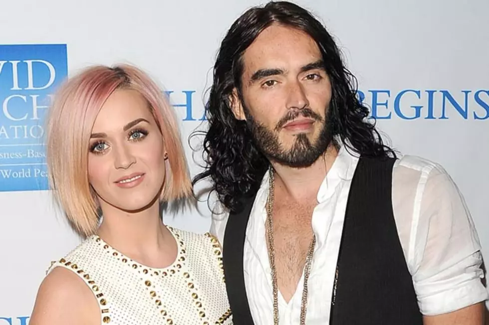Russell Brand Embarrasses Taunter for Screaming &#8216;Katy Perry&#8217; at Comedy Show