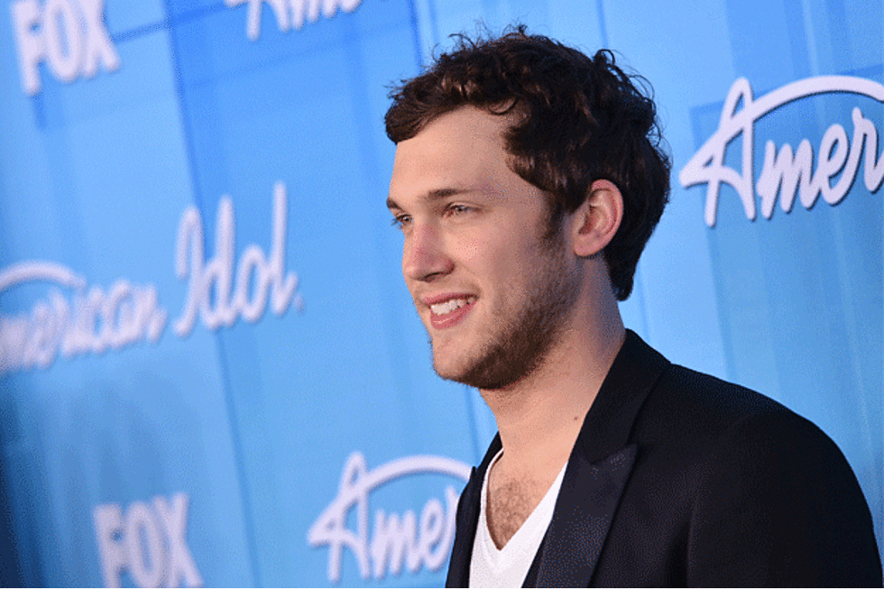 Phillip Phillips Gifts His Parents With a Car