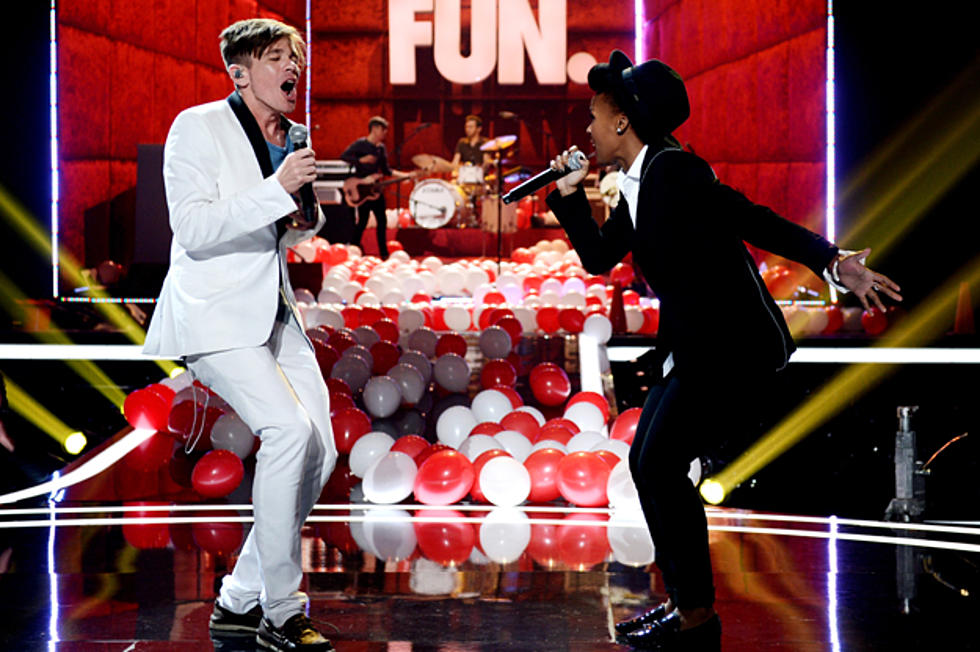 Fun. Performs &#8216;We Are Young&#8217; at the 2012 MTV Movie Awards