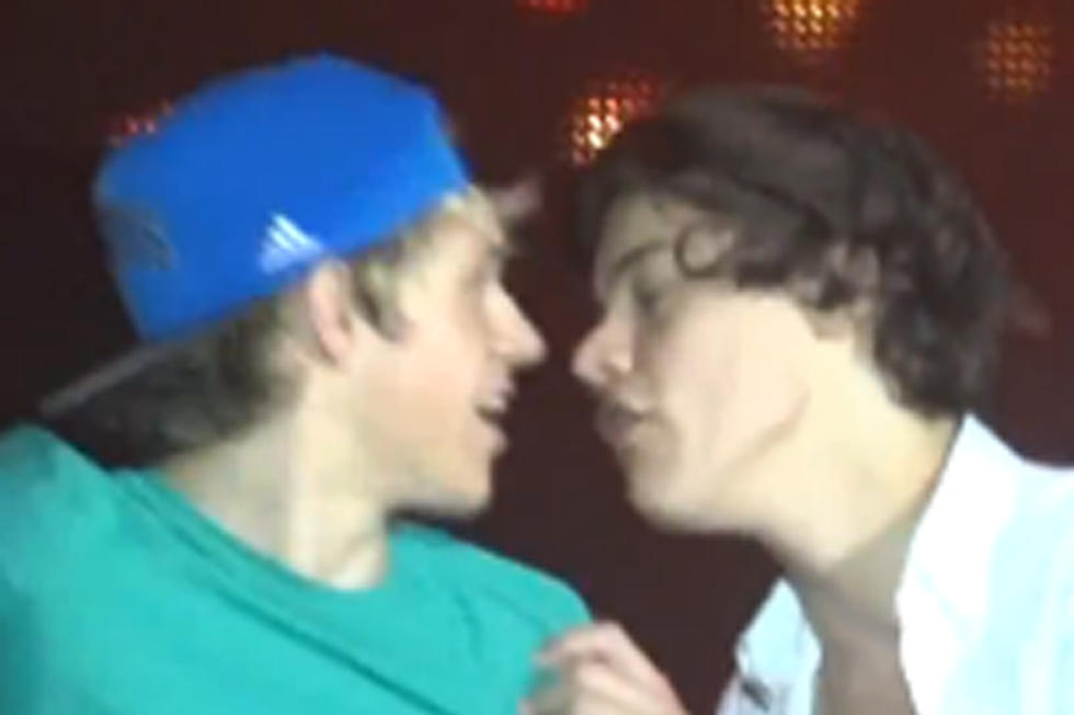 Who Did Harry Styles of One Direction Kiss Onstage?!