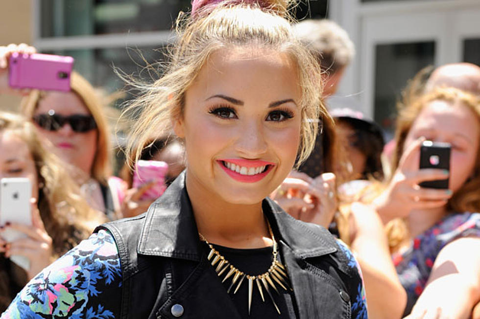 Demi Lovato Confirmed as 2012 Teen Choice Awards Host