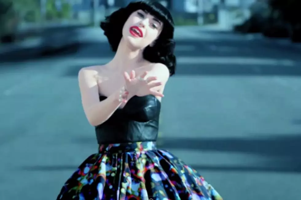Kimbra Goes Through the Red Door in &#8216;Two Way Street&#8217; Video