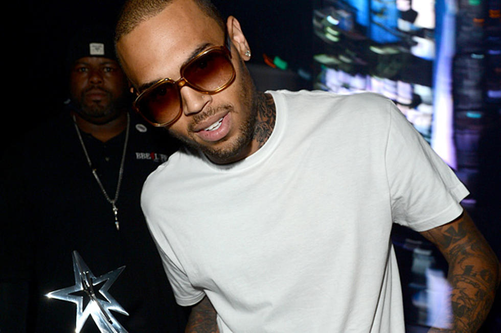 Chris Brown Wins Best Male R&amp;B Artist at the 2012 BET Awards