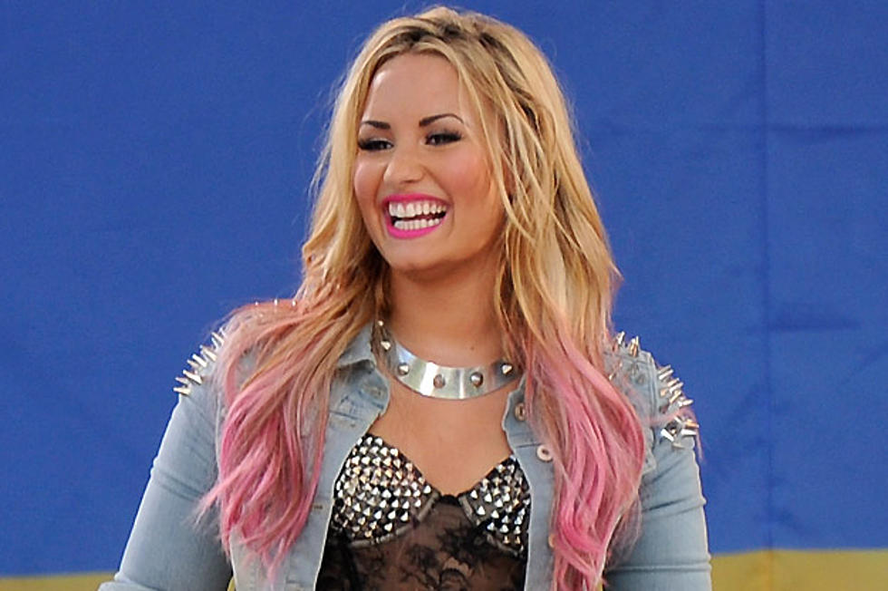 Demi Lovato Performs &#8216;Unbroken&#8217; + &#8216;Give Your Heart a Break&#8217; on &#8216;GMA&#8217;
