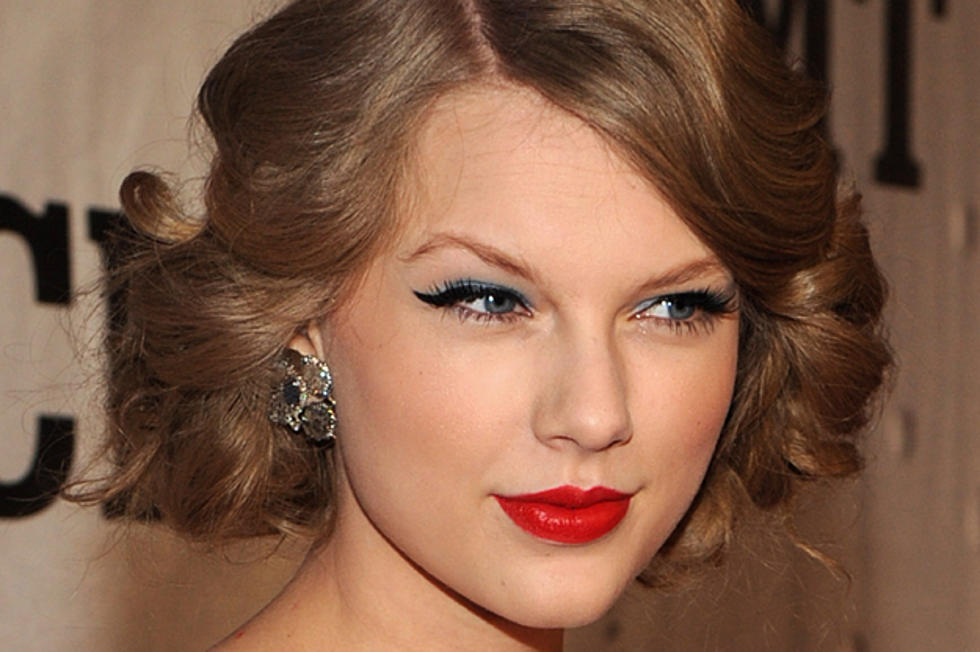 Taylor Swift Once Used a Sharpie to Line Her Eyes