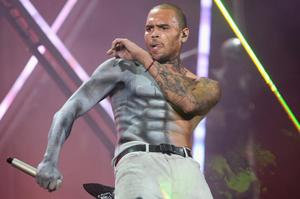 Chris Brown Falls Victim to NSFW Nude Photo Twitter Hoax