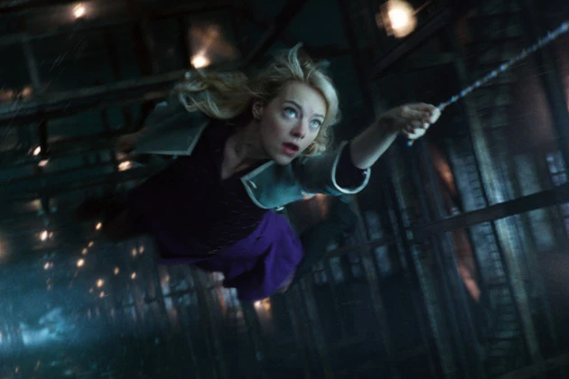 Amazing Spider-Man 2s Gwen Stacy Suffers a Stereotypical Fate That Does Women No Good | Bustle