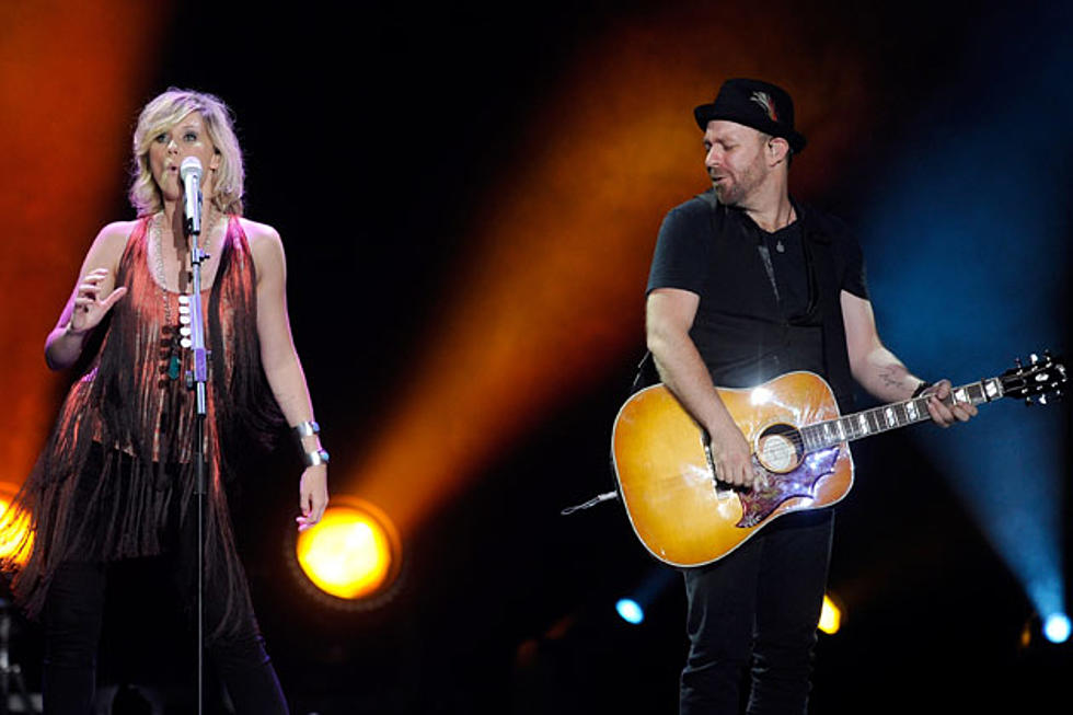 Sugarland to Honor Stage Collapse Victims During Tonight&#8217;s Return to Indiana