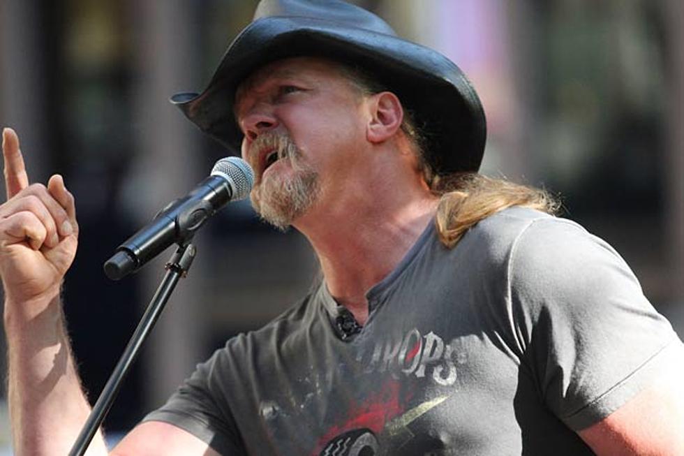 Trace Adkins Delivers Perfect Rendition of National Anthem at World Series Game 2