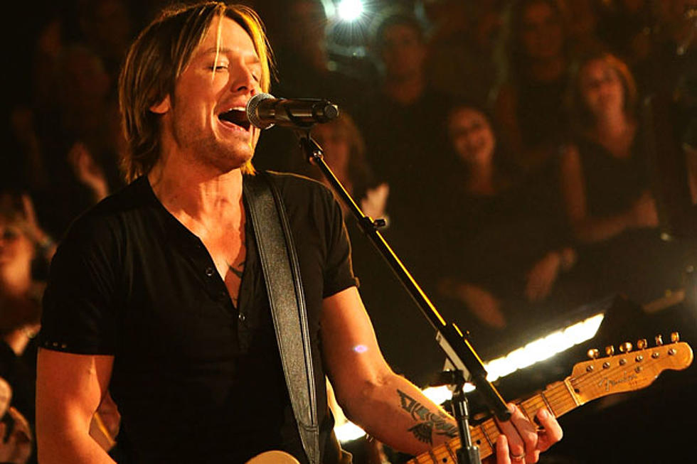 Keith Urban Puts Fans Minds At Ease